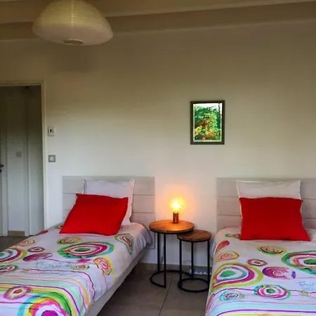 De 5 Chambres Avec Piscine Privee Terrasse Amenagee Et Wifi A فيلة